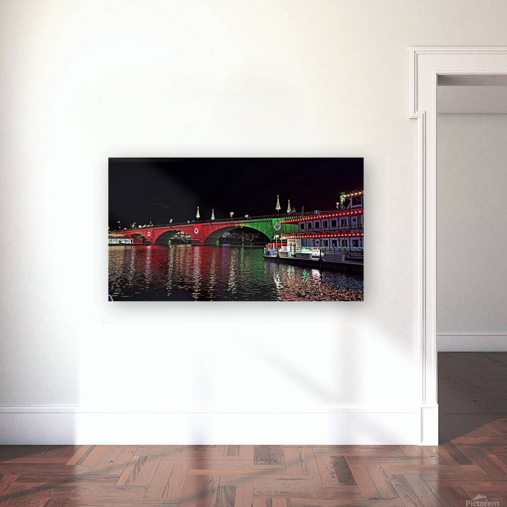 Christmas at London Bridge -3 Reproduction