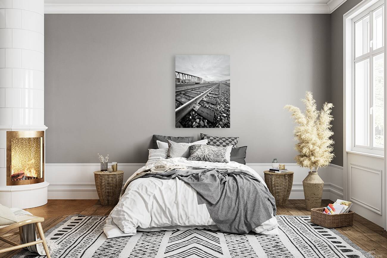 Leading Lines Reproduction