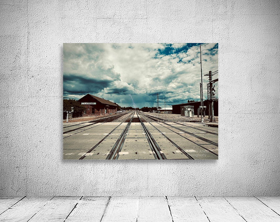 Lucky Strike Wall Preview