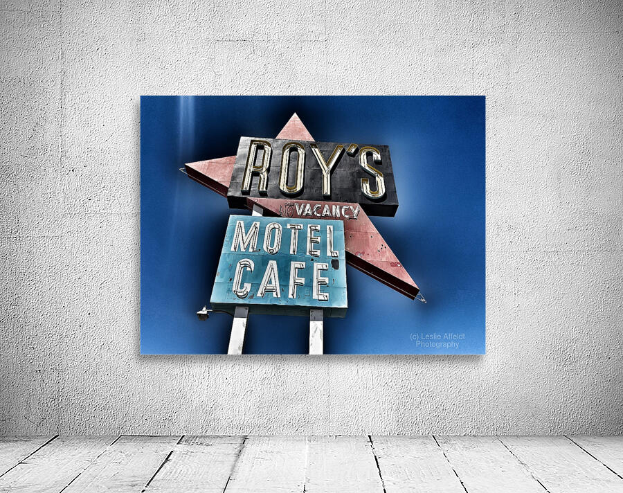 Roys Motel -distressed look Wall Preview