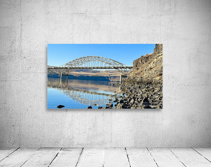 Vantage Bridge -2 Wall Preview