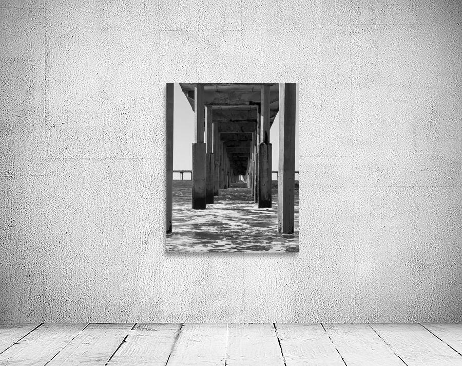 The pier at Ocean Beach San Diego - black and white Wall Preview