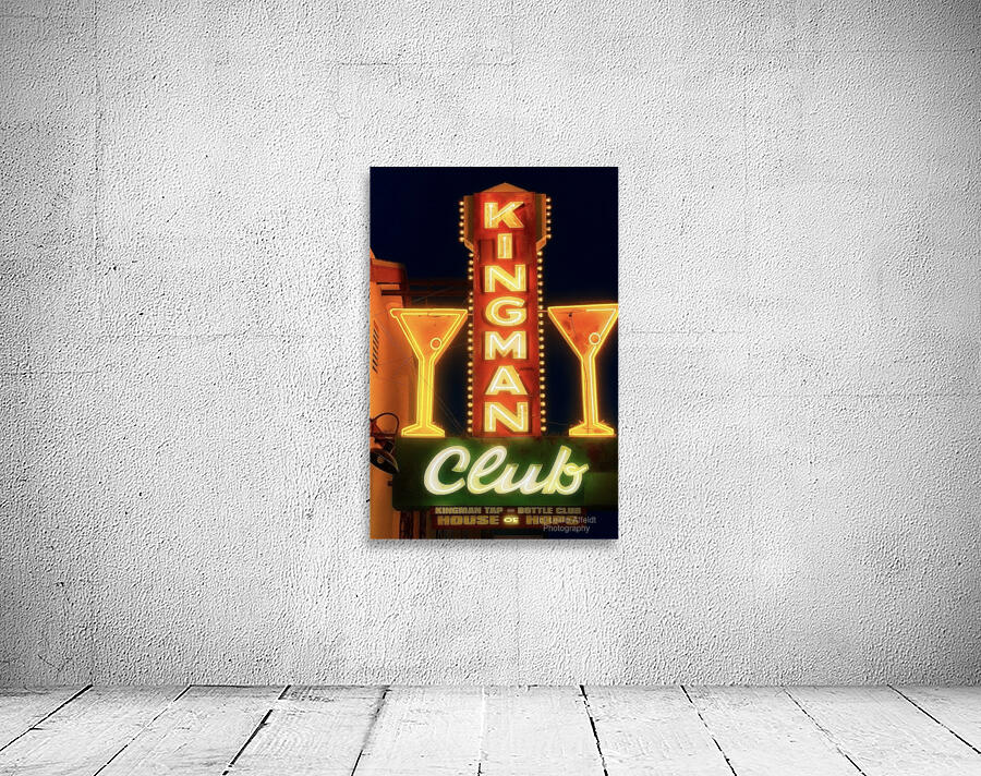 Kingman Club at night Wall Preview