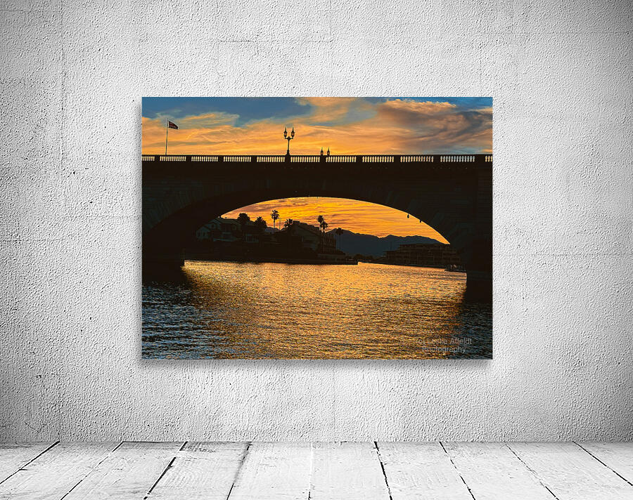 London Bridge - blue and orange sundown Wall Preview