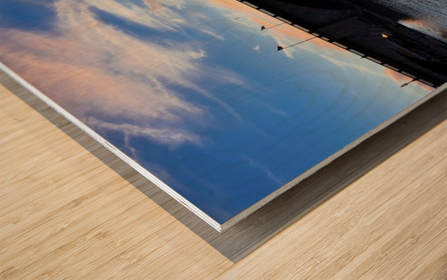 London Bridge Sunset Wood print