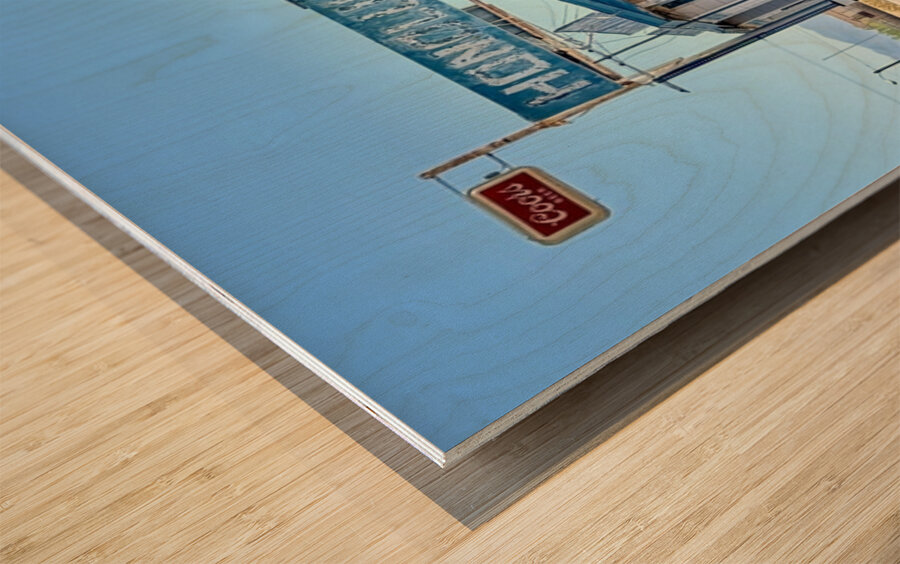 Honolulu Club - Yucca Az Wood print