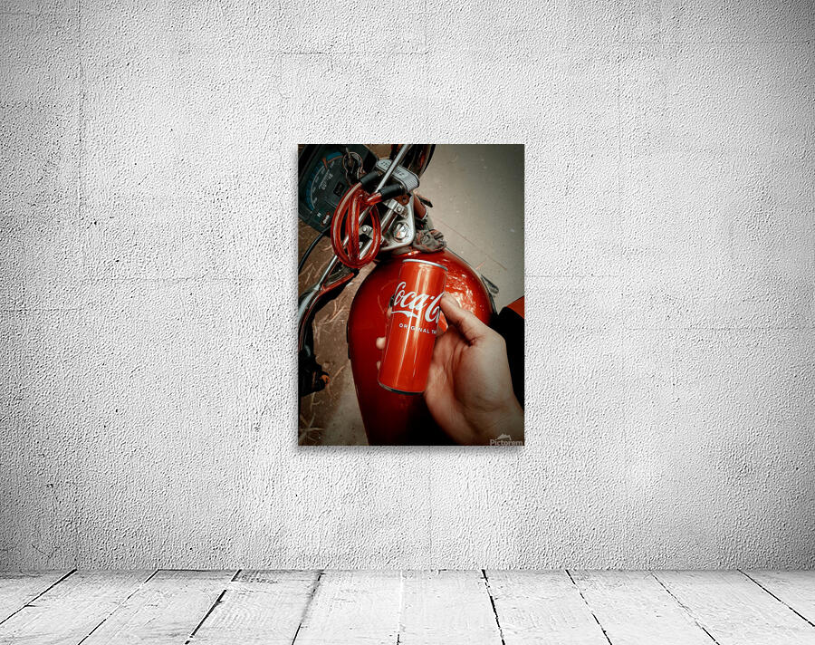 Red Coca Cola can Wall Preview