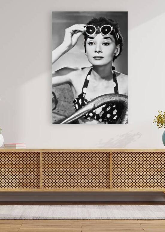 Audrey Hepburn bikini with sunglasses by chirsteven