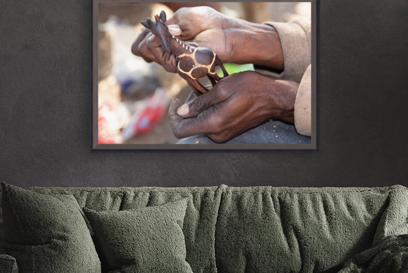 1132 - Working hands  by Claude Riou