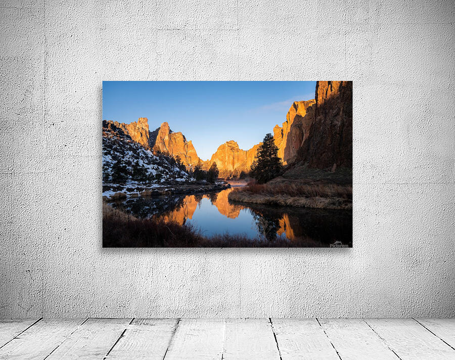 Crooked River Wall Preview