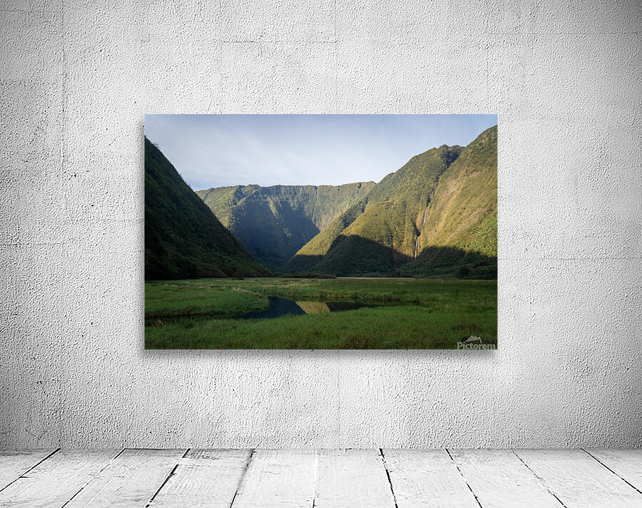 Waimanu Valley Wall Preview