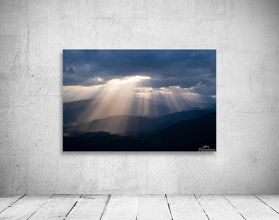 Light Rays in Washington Wall Preview