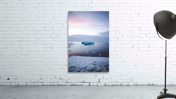 Winter is cold Wall Preview