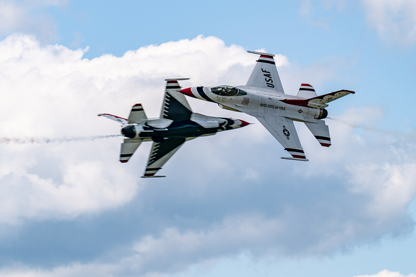 USAF Thunderbirds - Knife  edge Pass Digital Download