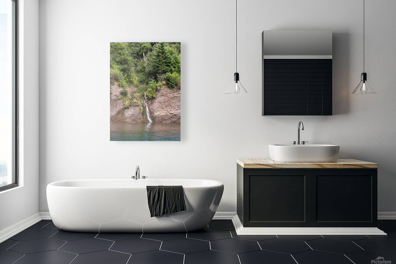 Waterfall Reproduction