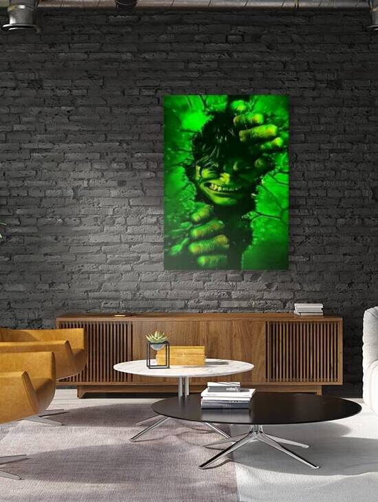 Hulk Smashing Through Wall  by Sielulintu