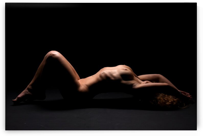 nude_bondage_woman_sexy by Alessandrodellatorre