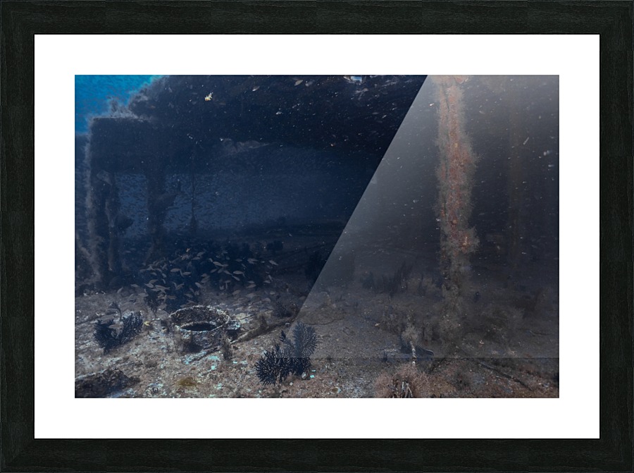 Wreck Dive Picture Frame print