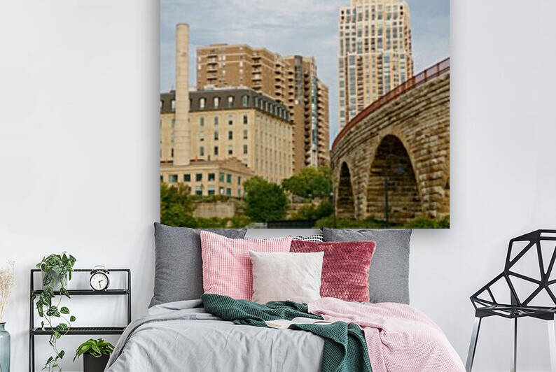 Stone Arch Bridge - No. 1 Reproduction