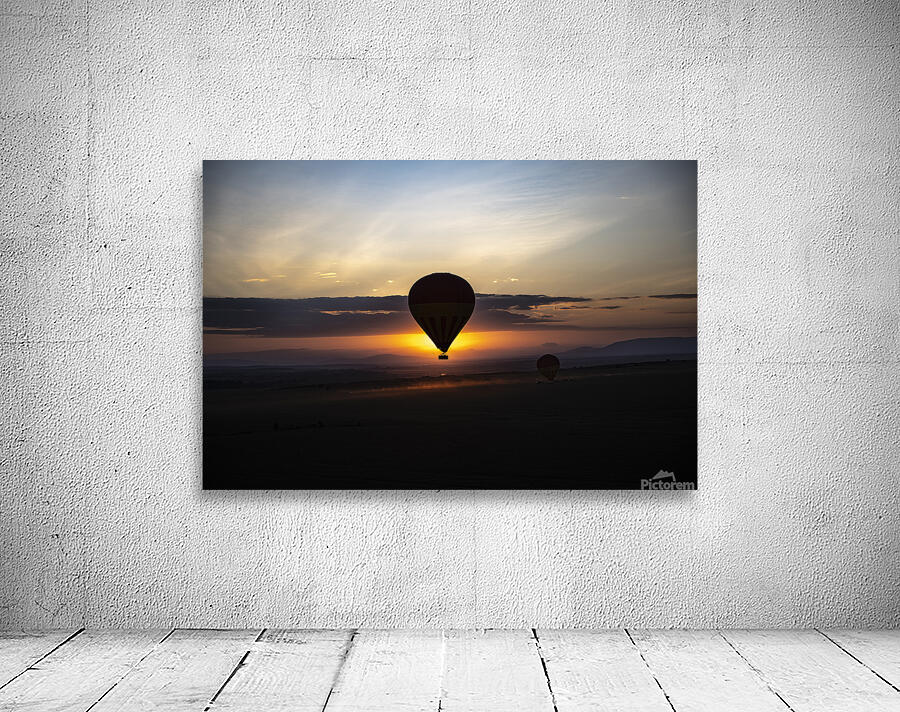 Hot air balloon over Masai Mara Wall Preview