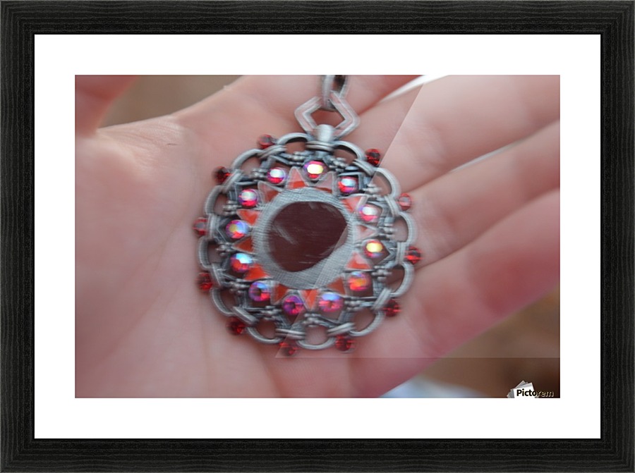 Pretty necklace Picture Frame print