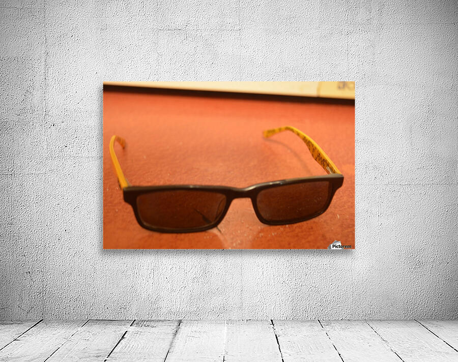 Sun glasses Wall Preview