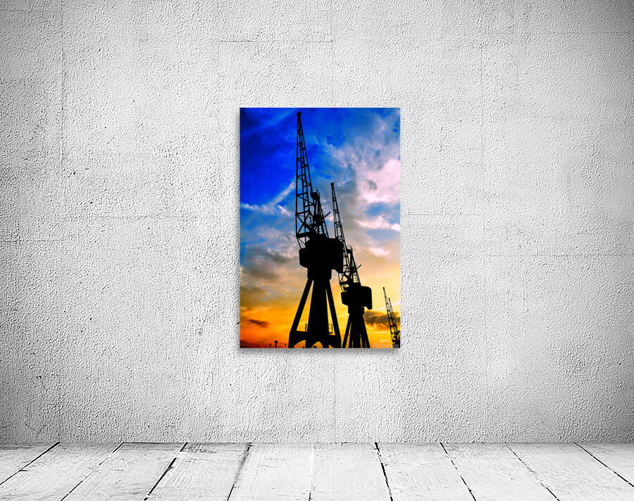 Dramatic sky Wall Preview