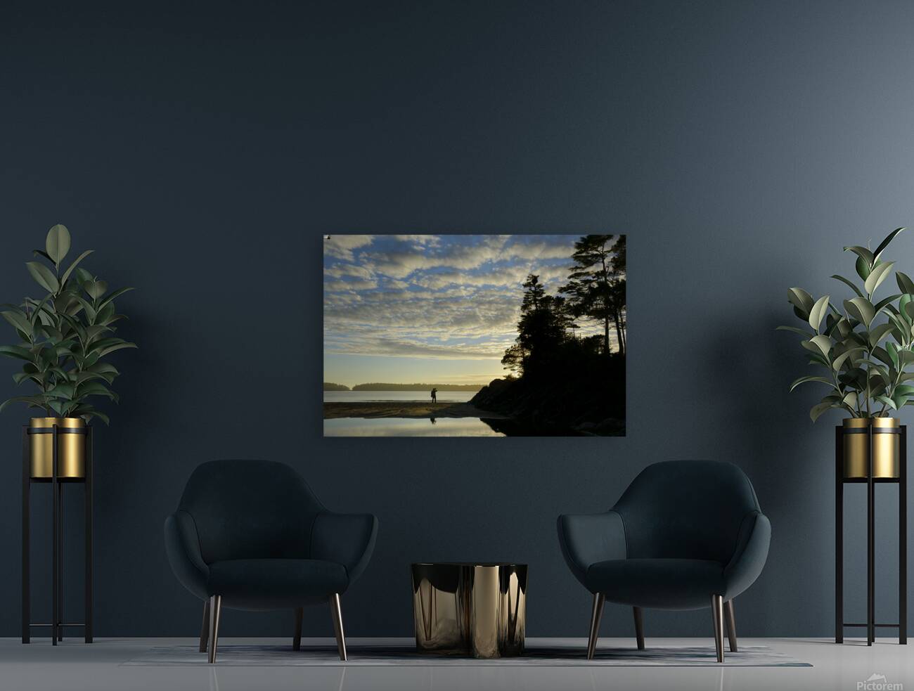 Photographing the sunset on Tonquin Beach Reproduction
