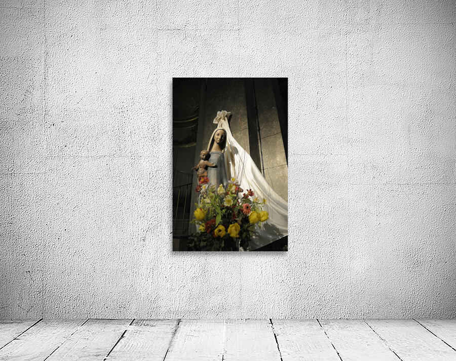 Wood carving of the virgin with bouquet of flowers Eglise Saint Pothin Wall Preview