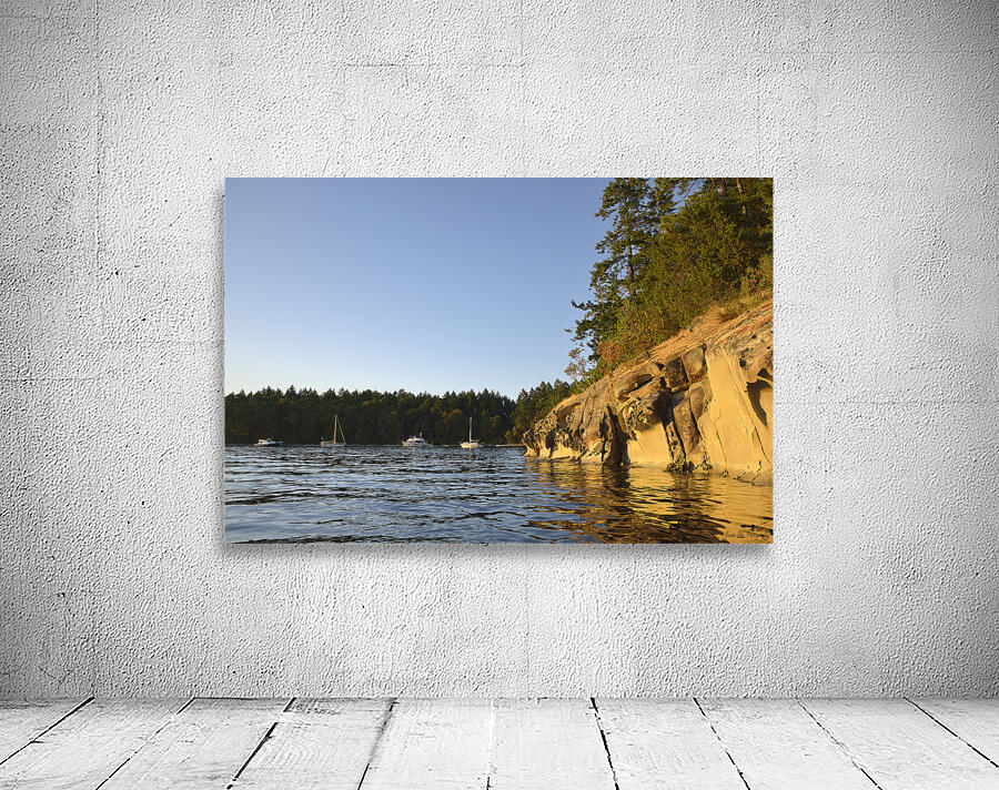 Sculpted sandstone cliff in front of the Tent Island anchorage Wall Preview