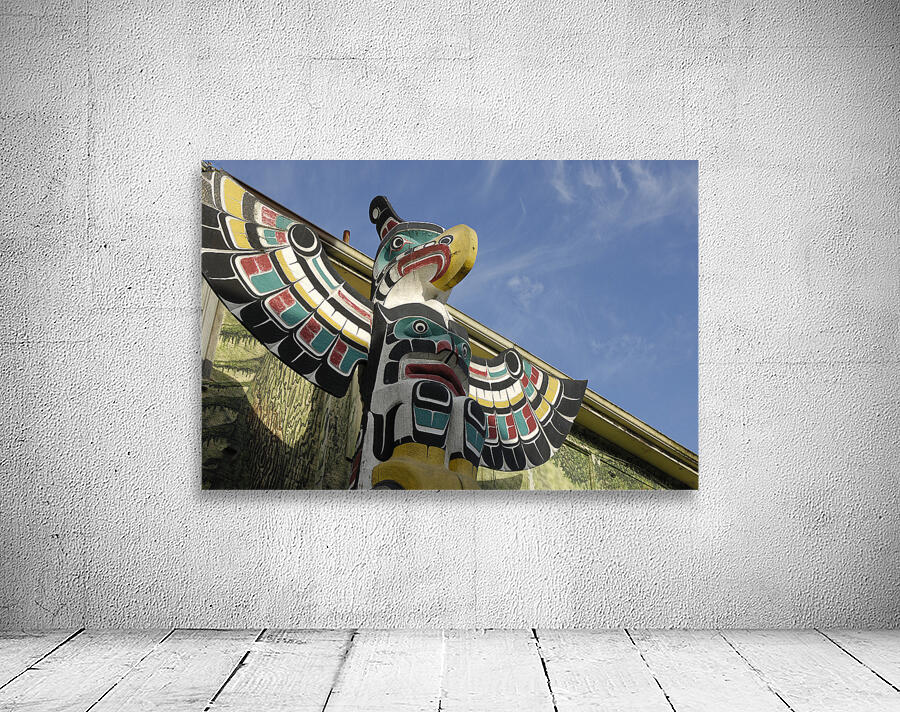 Thunderbird Above Killer Whale   Carver: Harold Alfred 1990. Cowichan Valley Vancouver Island British Columbia Canada. Wall Preview