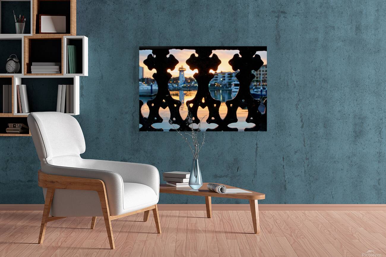 Marina Glow Reproduction