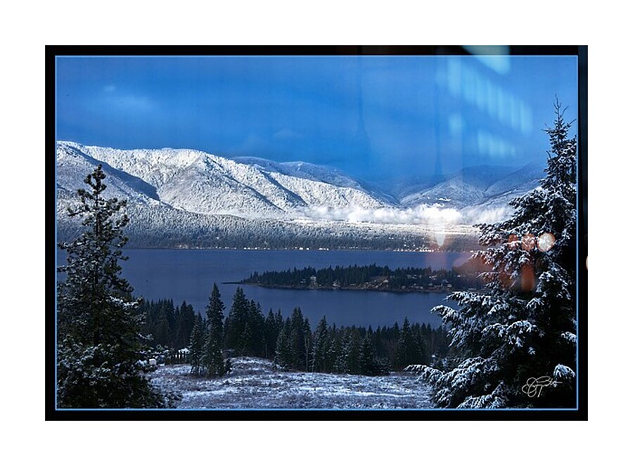 A WINTERY DAY Picture Frame print