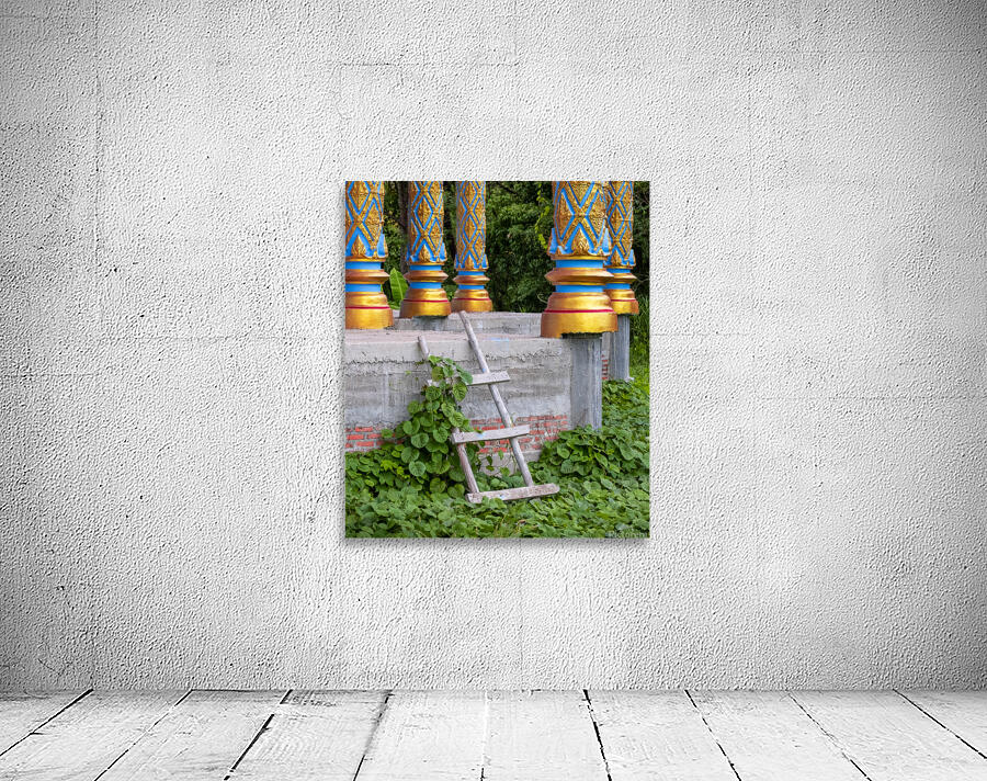 Glorious design dodgy execution Wall Preview