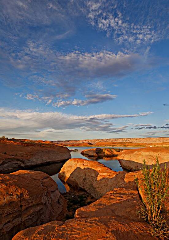 2023 ut lake powell bullfrog sunrise 2A2B5062 by Taylor Ehat Photography