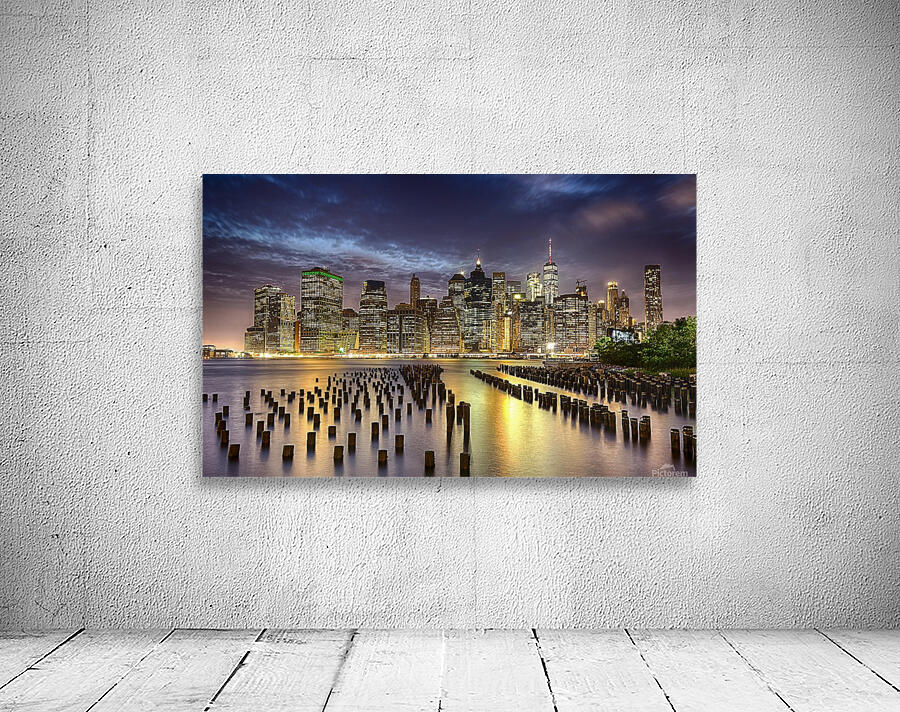 Manhattan at night Wall Preview