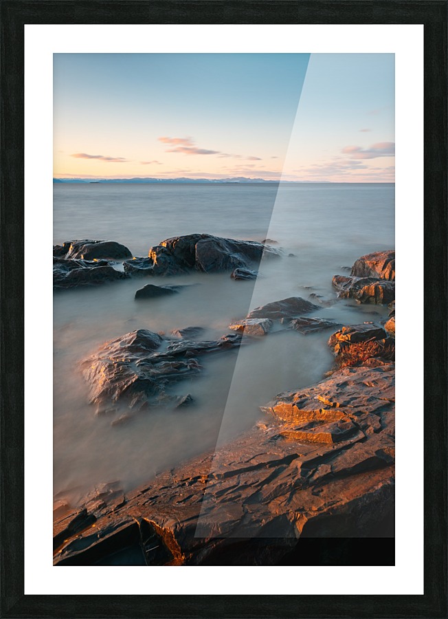 Lanse rocheuse Picture Frame print