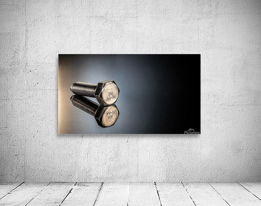 Metal Screw Reflection Wall Preview