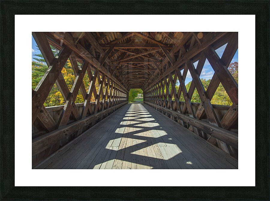 Within the Henniker Covered Bridge Impression et Cadre photo