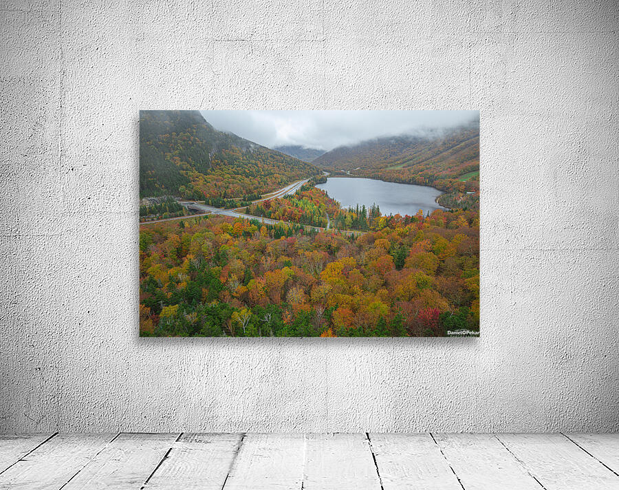 Artist s Bluff Autumn lookout Wall Preview