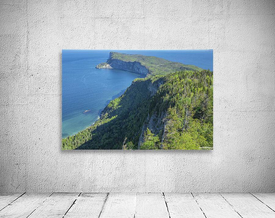 Mesmerizing Mont Saint Alban Overlook Wall Preview