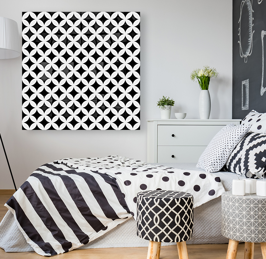 Black Retro Circle Pattern Reproduction