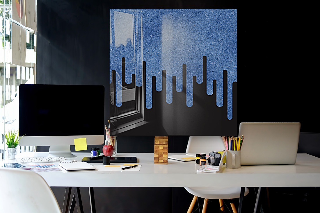 Dripping Blue Glitter Reproduction