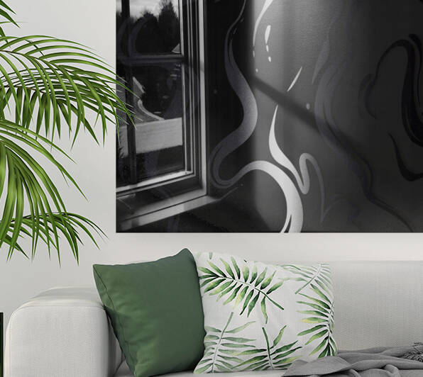 Classy Liquid Black Marble Reproduction
