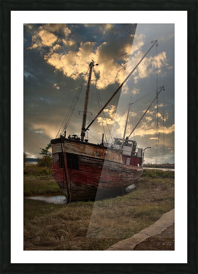  ship wreck Picture Frame print