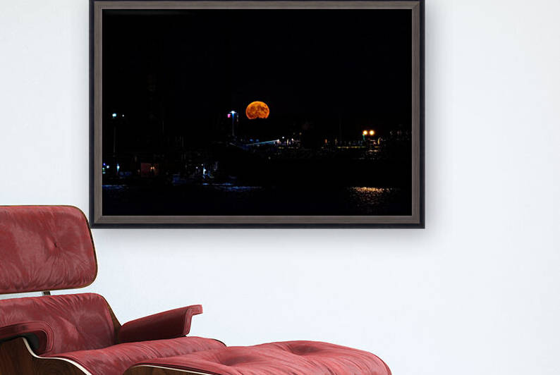 Hunters Moon by Cameraman Klein