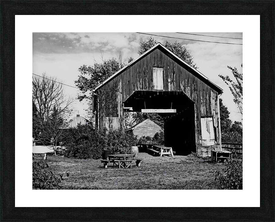 Maryland Barn Picture Frame print