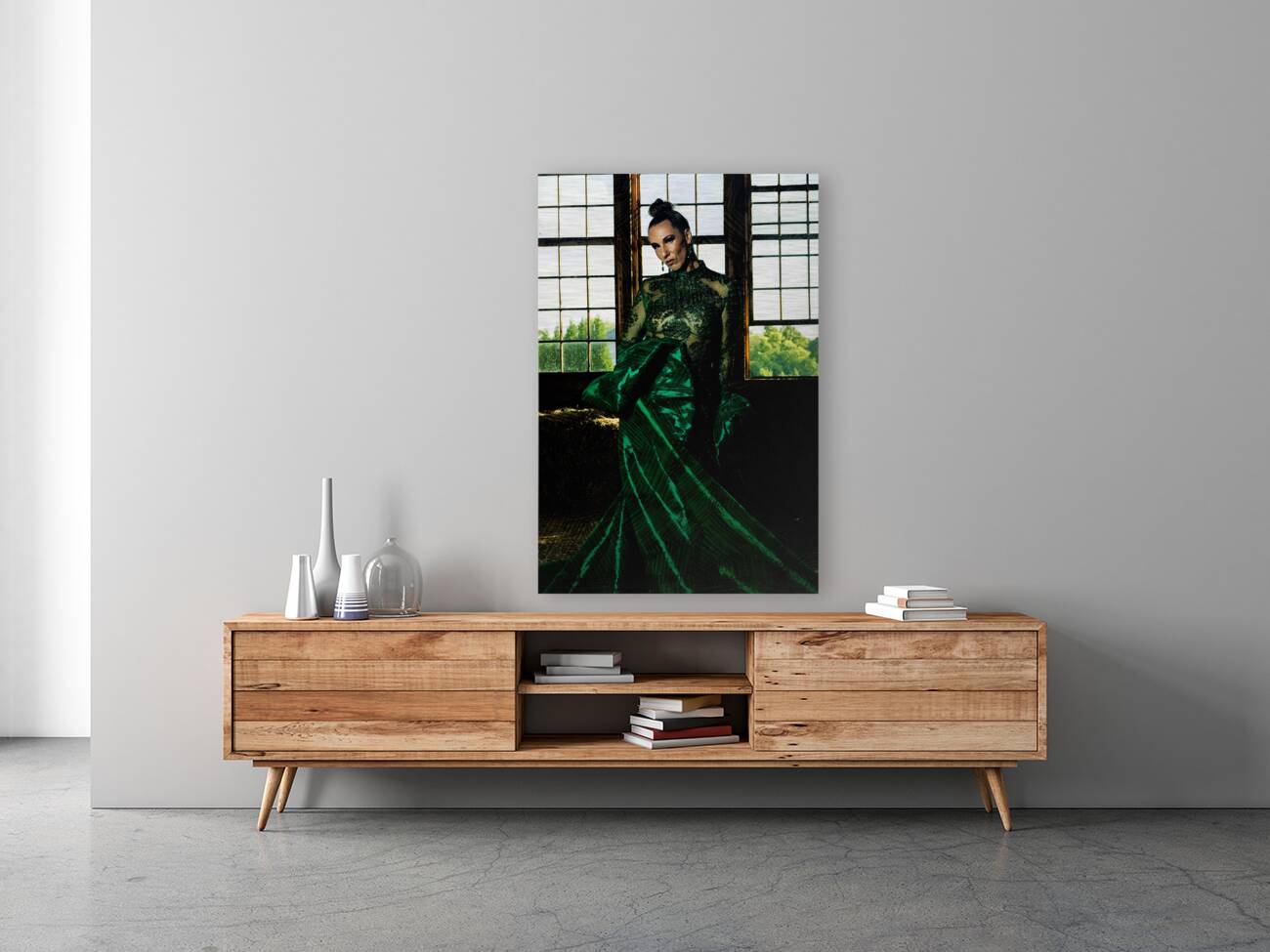 Emerald Elegance Reproduction