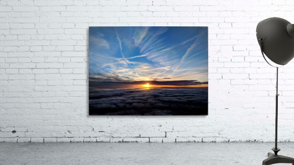 Dramatic sunset behind clouds Wall Preview