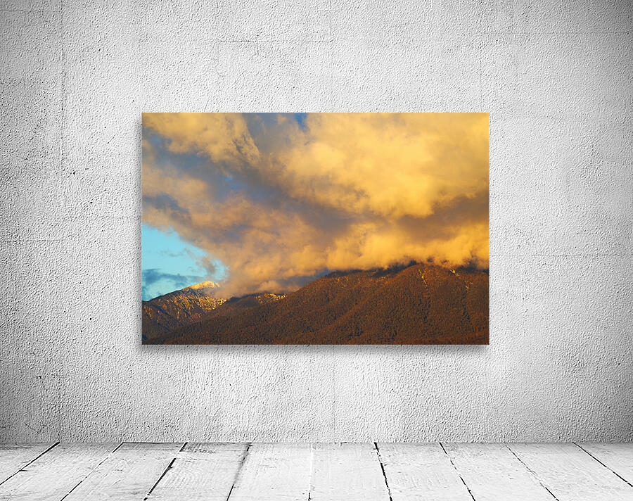  Sunset Yellow Cloud Explosion Wall Preview